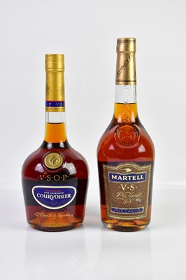 Lot 2779 - COGNAC; a bottle of Martell VS Fine cognac,...