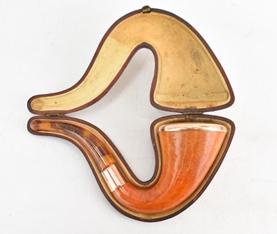 Lot 426 - A vintage calabash-shaped smoker's pipe, the...