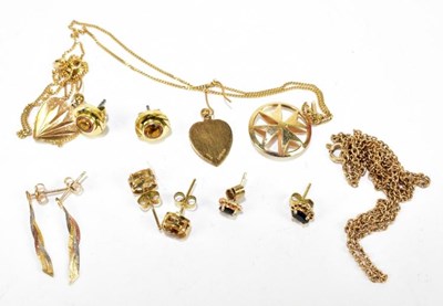 Lot 456 - A group of 9ct yellow gold comprising Maltese...