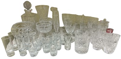 Lot 679 - A quantity of cut and crystal glassware...