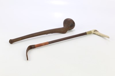 Lot 2593 - A vintage knobkerrie and a horn handled riding...
