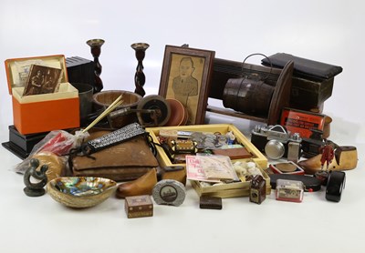 Lot 1550 - An assortment of Victorian and later...
