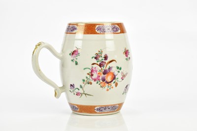 Lot 2598 - A circa 1800 Chinese Famille Rose export ware...