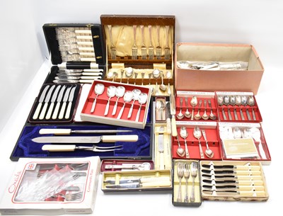 Lot 924 - A group of mixed cutlery, including sixteen...
