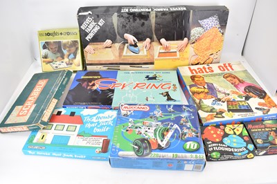 Lot 670 - A group of mixed vintage children's toys...