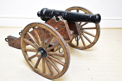 Lot 1436 - A late 18th/early 19th century 3-pound field...
