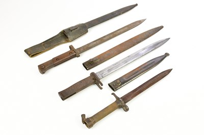 Lot 1362 - A Swedish bayonet and scabbard, with 20cm...
