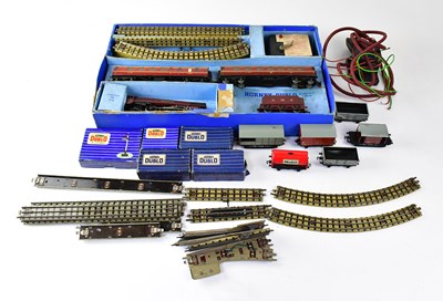 Lot 610 - HORNBY; a boxed Dublo electric train set and a...