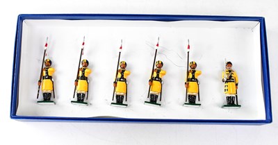 Lot 909 - A boxed set of Marlborough '1st Skinner's...