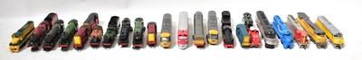 Lot 629 - A boxed Athearn 5628 Reading Lines locomotive...