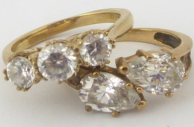 Lot 771 - Two 9ct gold dress rings