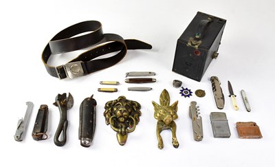 Lot 411 - A mixed lot of collectors' items including a...