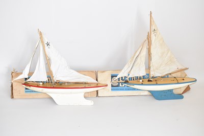 Lot 657 - Two Star pond yachts, one with blue and white...