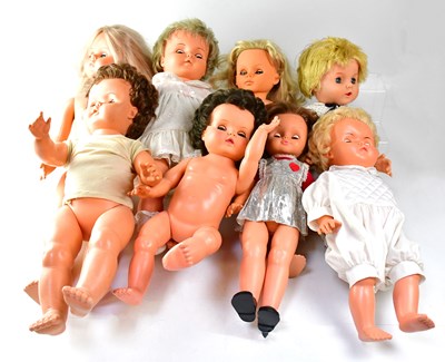 Lot 707 - A group of various large mid-century jointed...