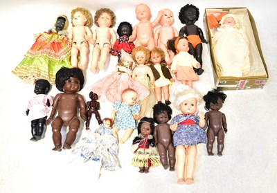 Lot 743 - A quantity of various mid-century jointed...