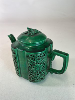 Lot 265 - A Chinese green glazed reticulated teapot with...