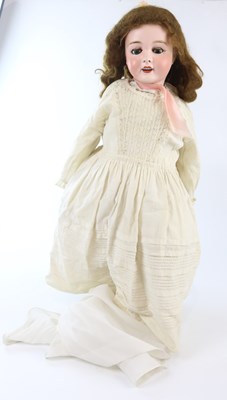 Lot 46 - An early 20th century French bisque headed...