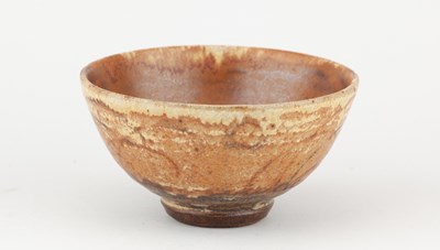Lot 211 - HENRY HAMMOND (1914-1989); a small stoneware...