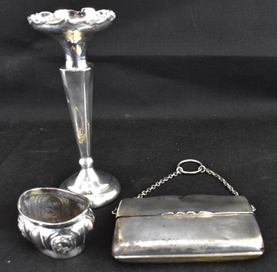 Lot 653 - Three items of hallmarked silver
