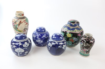 Lot 2592 - A collection of Chinese porcelain including a...