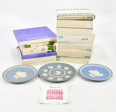 Lot 2500 - WEDGWOOD; a collection of blue jasperware...