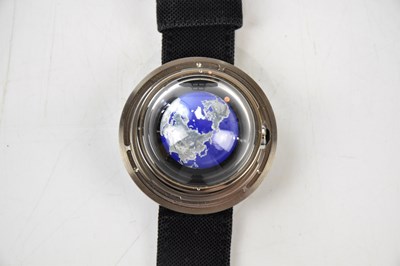 Lot 601 - SEIKO; a rare gentleman's 'THINK THE EARTH'...