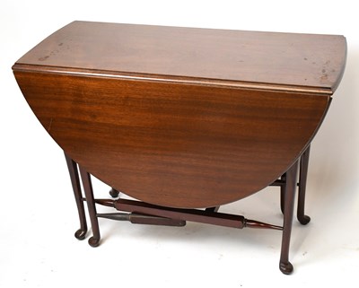 Lot 1627 - An early 20th century mahogany drop-leaf...
