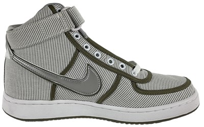 Lot 33 - NIKE; a pair of Vandal Geoff Mcfetridge high...