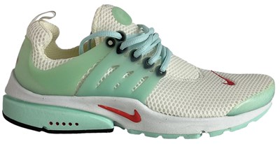 Lot 46 - NIKE; a pair of Air Presto "Poppy-Skylight"...