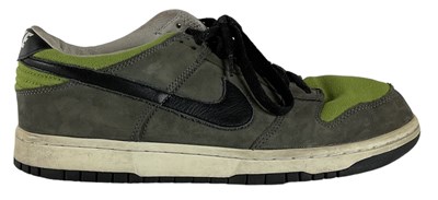 Lot 13 - NIKE; a pair of Dunk SB Low Pro "Kermit" grey...
