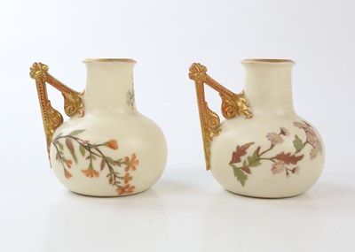 Lot 2516 - ROYAL WORCESTER; a pair of 1138 pattern blush...