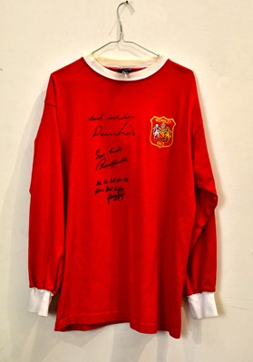 Lot 1827 - MANCHESTER UNITED; a signed 1963 retro style...