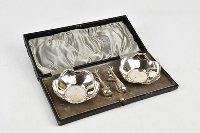 Lot 2205 - LEVI & SALAMAN; a cased pair of George V...
