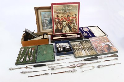 Lot 1598 - An assortment of collectors' items including a...
