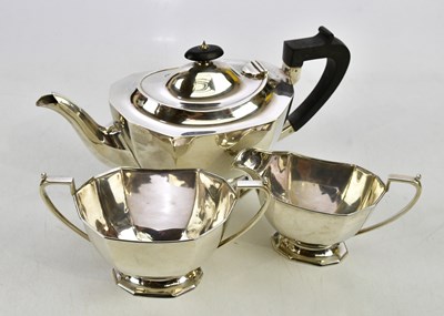 Lot 2047 - FRANK COBB & CO LTD; a George V hallmarked...