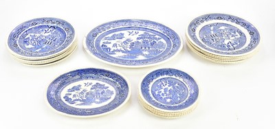Lot 2933 - A collection of blue and white transfer...