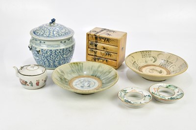 Lot 2621 - A collection of Oriental items including two...