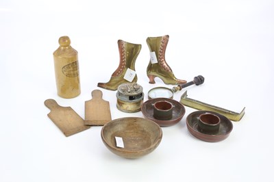 Lot 1570 - A small collection of collectors' items...