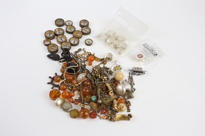 Lot 488 - A collection of fourteen jewellery compasses,...