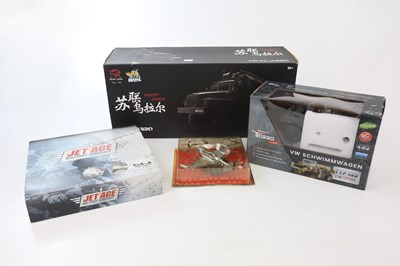 Lot 283 - A mixed collection of military related...