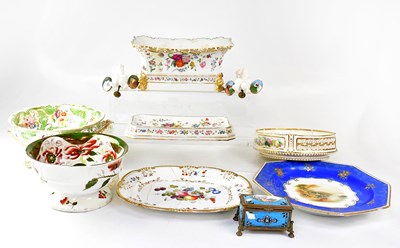 Lot 500 - A small collection of 19th century porcelain...