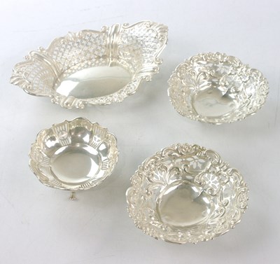 Lot 2100 - JAMES RAMSAY; an Edward VII hallmarked silver...