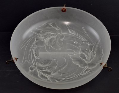 Lot 2159 - ATTRIBUTED TO VERLYS; an Art Deco frosted...