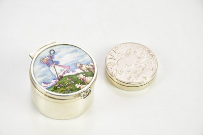 Lot 2504 - HARMAN BROTHERS; an Elizabeth II hallmarked...