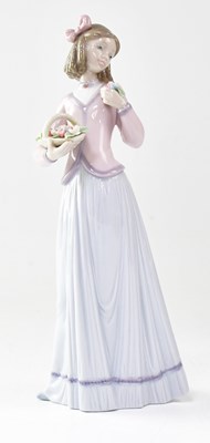 Lot 257 - LLADRÓ; a 1996 Collectors' Society figure,...