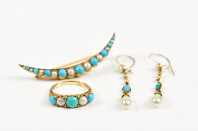 Lot 353 - A Victorian yellow metal seed pearl and...