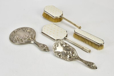 Lot 2421 - ALBERT CARTER; an Elizabeth II hallmarked...