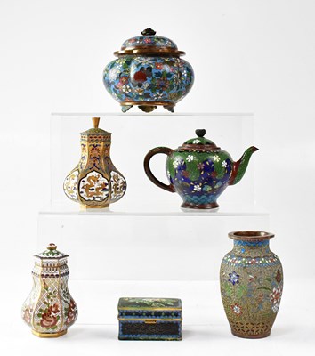 Lot 180 - Six pieces of cloisonné comprising a miniature...