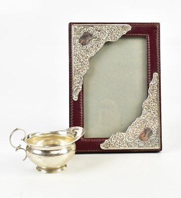 Lot 2501 - JOHN GILBERT & CO; an Edward VII hallmarked...