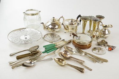 Lot 2021 - A small collection of electroplated items to...
